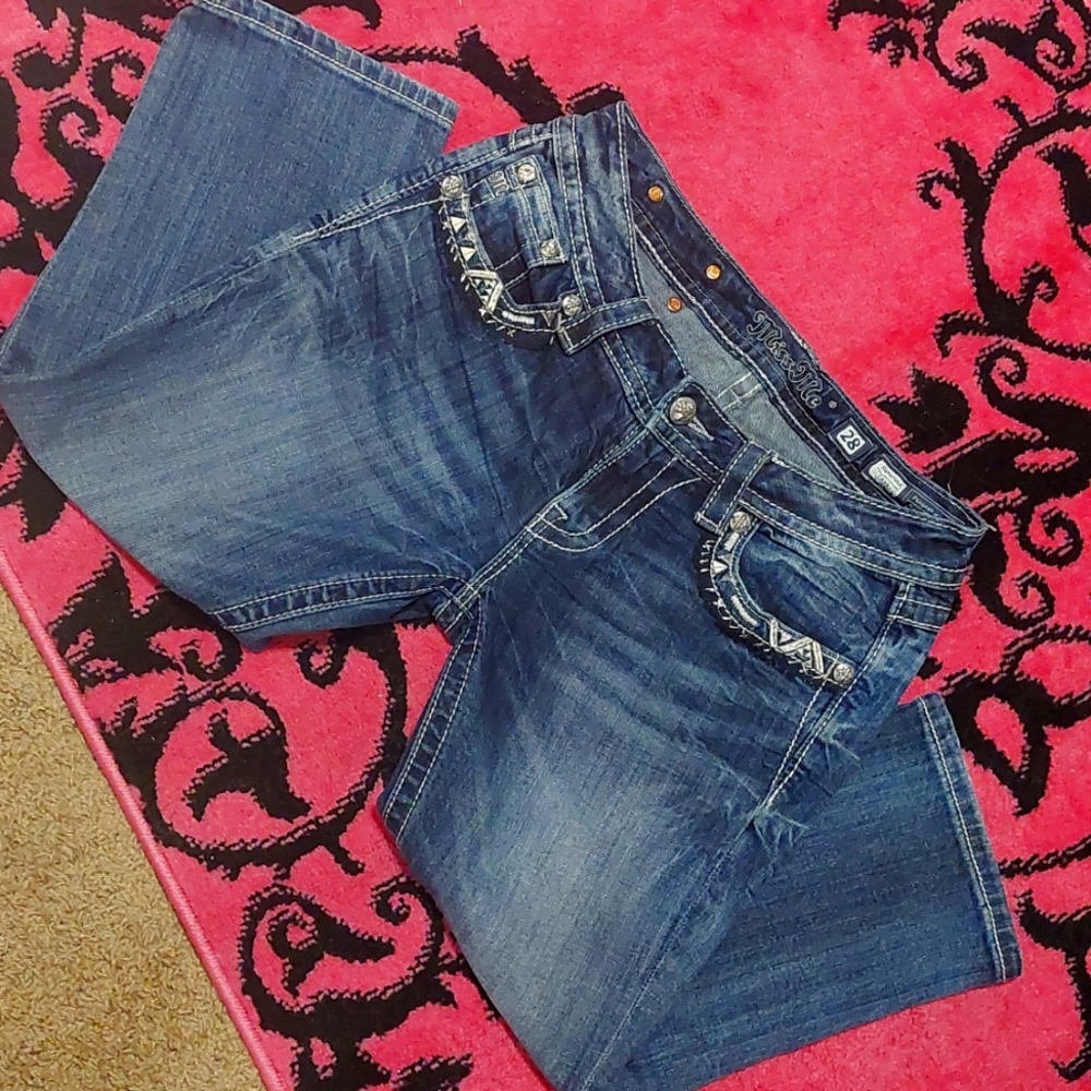 Womens Miss Me Capris size 28